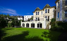 Crofton House Hotel